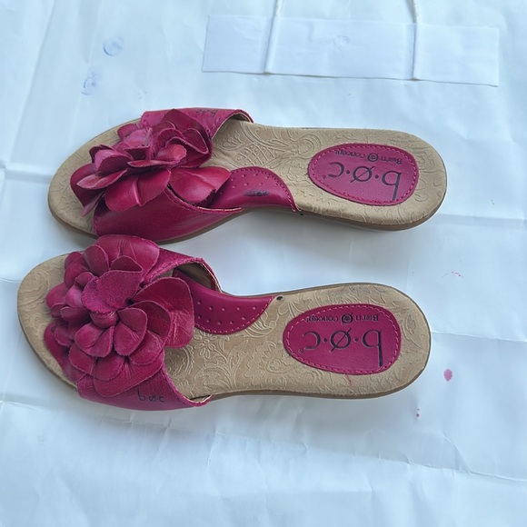 Pink sandals, size 6 - Picture 2 of 3
